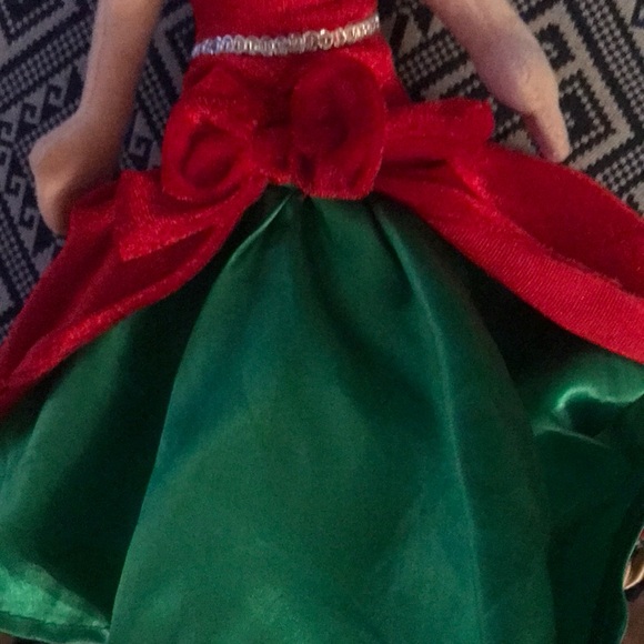 Doll- Cloth with Velvet/Satin gown - Picture 3 of 12